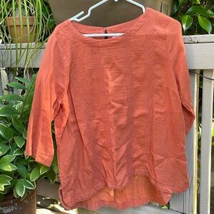 Old navy medium maternity quarter sleeve shirt